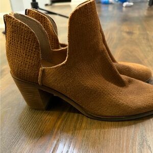 Lucky Brand Brown Ankle Heeled Boots